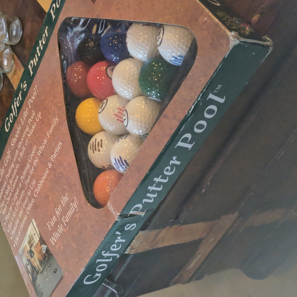 Nip Golfer's Putter Pool Gem